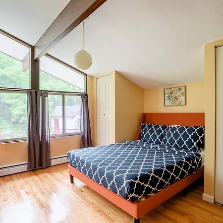 Sunset Estate In The Catskills Монтичело Екстериор снимка