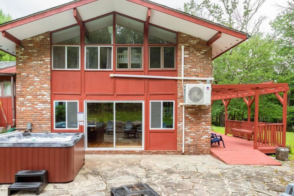 Sunset Estate In The Catskills Монтичело Екстериор снимка