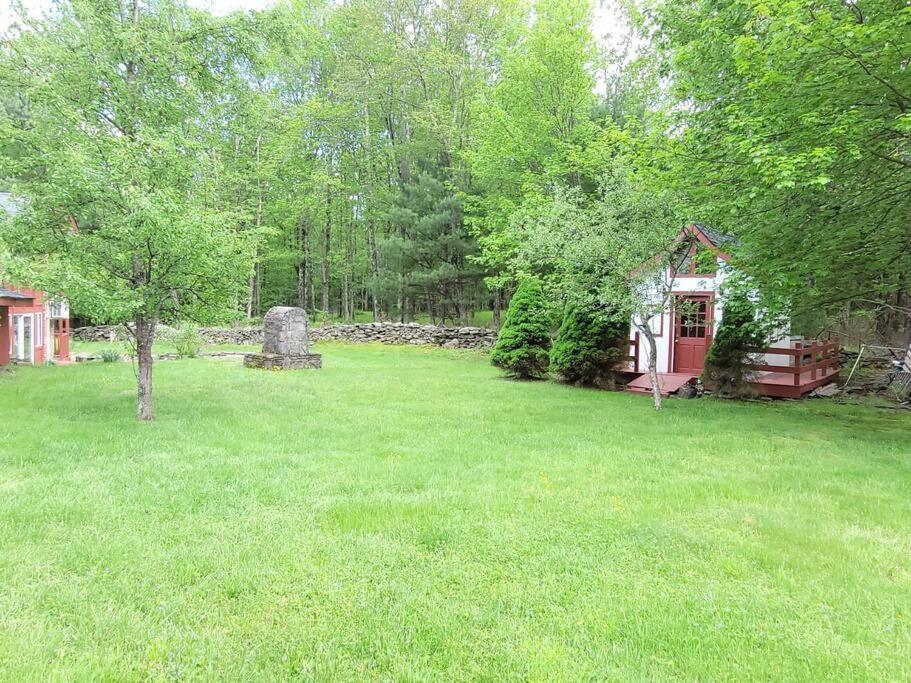 Sunset Estate In The Catskills Монтичело Екстериор снимка