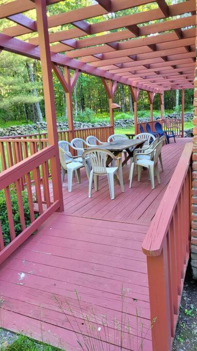 Sunset Estate In The Catskills Монтичело Екстериор снимка