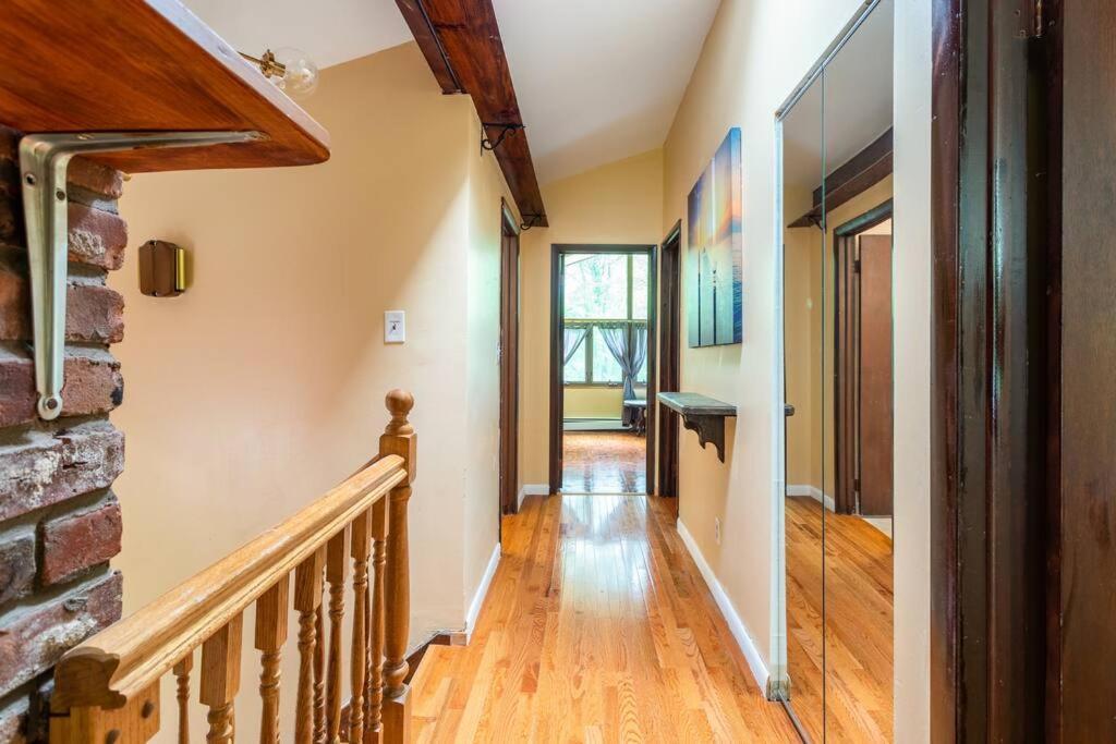 Sunset Estate In The Catskills Монтичело Екстериор снимка