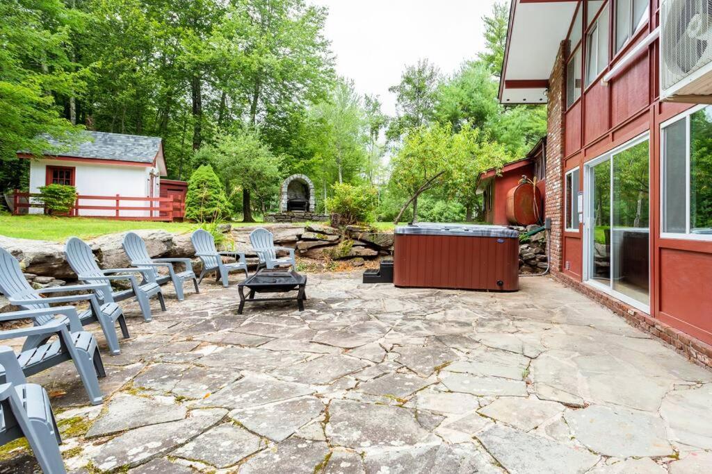 Sunset Estate In The Catskills Монтичело Екстериор снимка