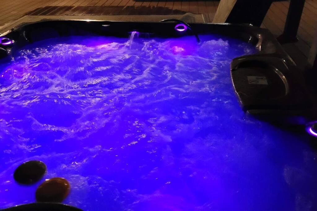 Sunset Estate In The Catskills Монтичело Екстериор снимка