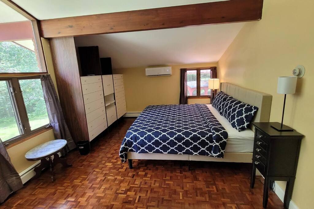 Sunset Estate In The Catskills Монтичело Екстериор снимка